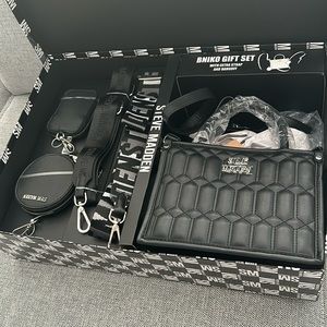 Steve Madden Bag Gift Set with multiple straps